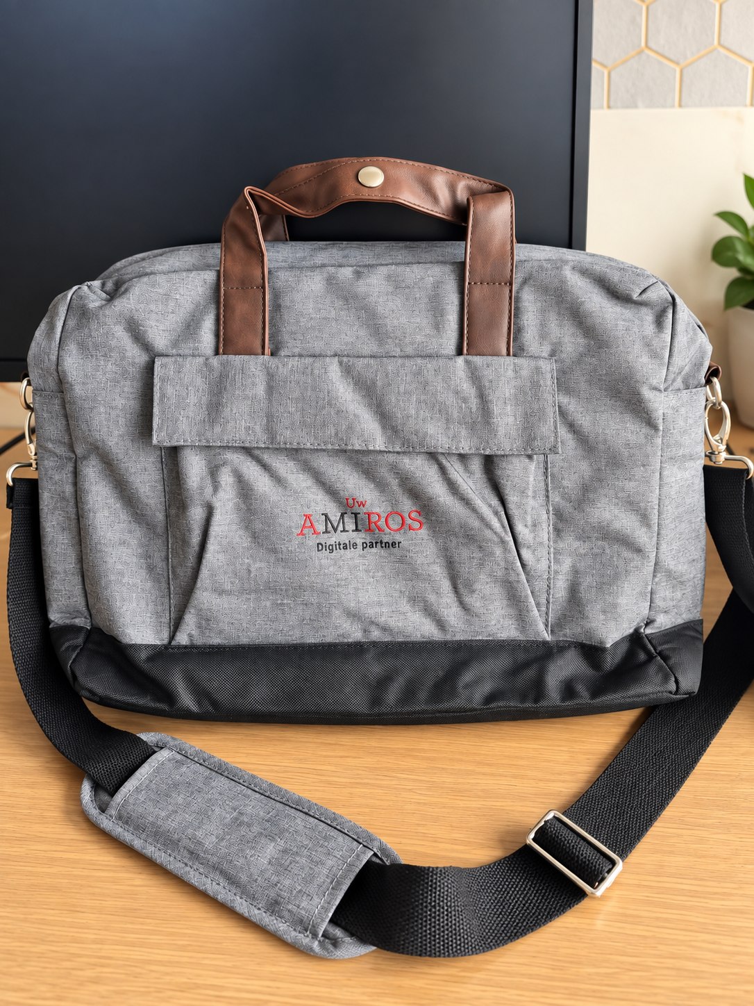 Laptoptas Amiros